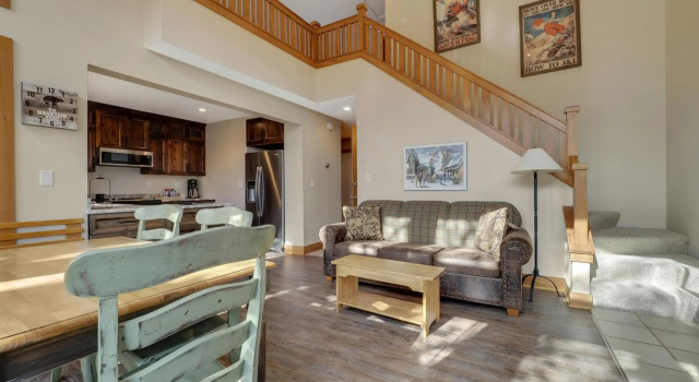 692 Disciples Village Condo
