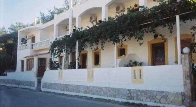 Akrogiali Rooms & Studios, 予約 ホテル Drymonas Leros