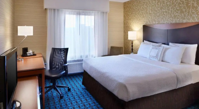 Номер Standard Fairfield Inn and Suites Columbus Polaris