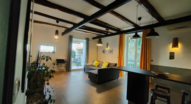 Montesanto 77 casa panoramica al centro storico, Забронировать Отель Неаполь Кампания, рядом с Концертный зал «Напулитаната»