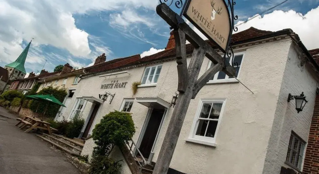 The White Hart, South Harting, Забронировать Гостевой дом Питерсфилд South Downs