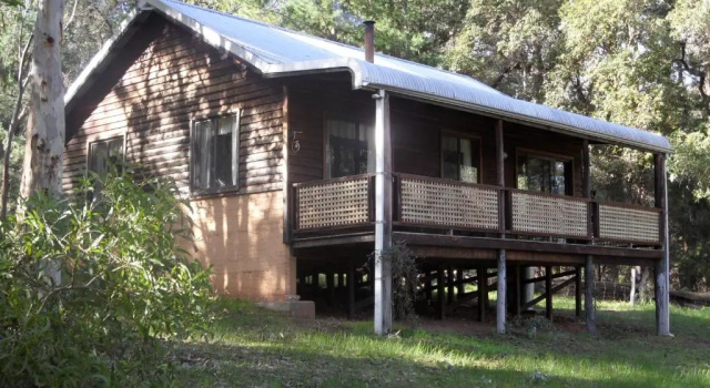 Коттедж Balinga Cottages