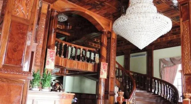 Luck Life World Hotel, Забронировать Отель Кратьэх Kratie Province