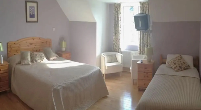 Yeats Lodge, Rezervați Hotel Drumcliff Sligo County