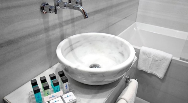 O podwyższonym standardzie pokój Celine Hotel