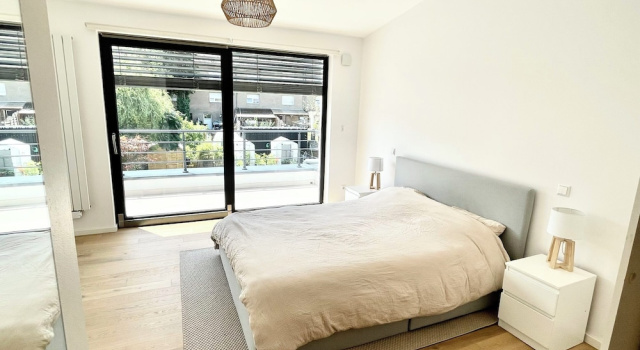Modern townhouse - Private Garden