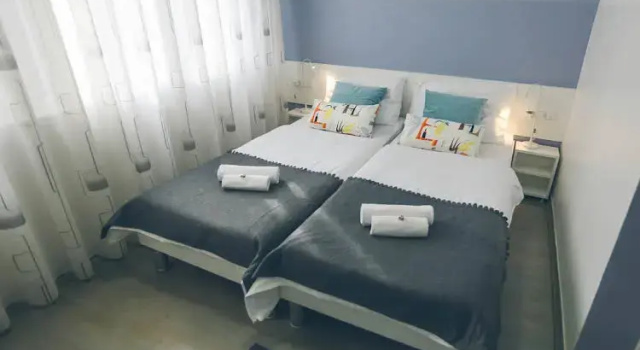 Hotellux B&B, Забронировать Отель «постель и завтрак» Отели Maksimir 4 звезды, 4*