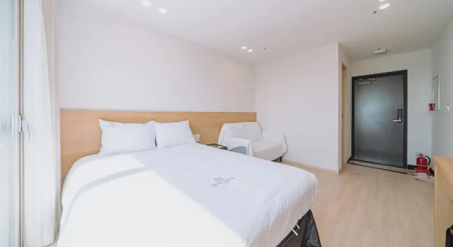 Jeju Mondieu Tourist Hotel, Забронировать Отель Чеджу Остров Чеджудо