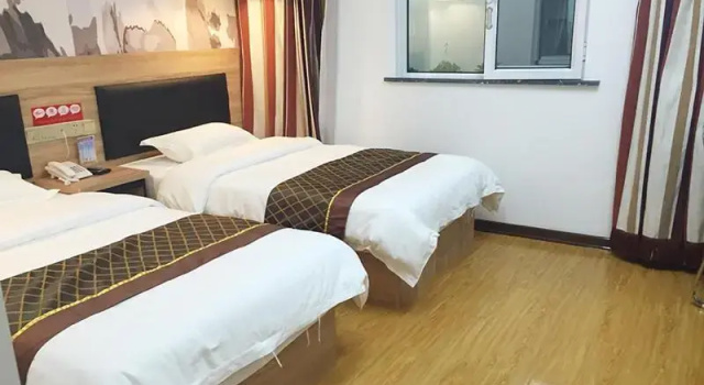 Thank U Hebei Chengde Shuangluan District Center s, Забронировать Отель Shuangluan District Чэндэ