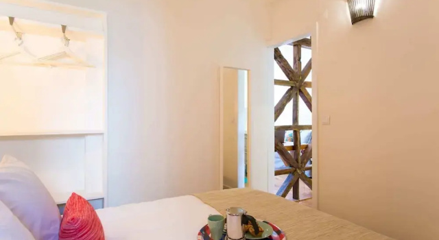 Sunlit Photographers 1bedroom Apartment in Alcântara, Забронировать Апартаменты/квартира Отели Эстремадура с парковкой, Парковка