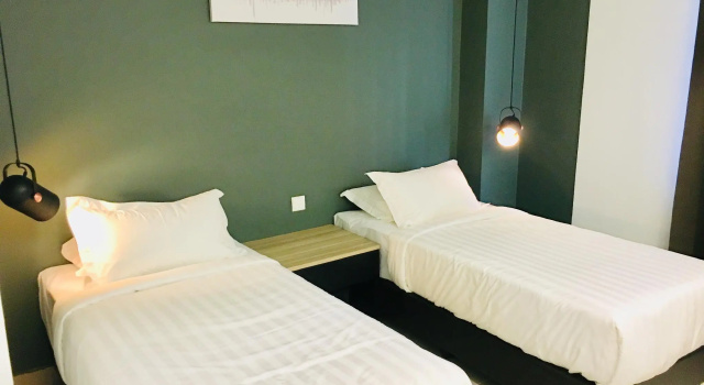 Luksusowy dwuosobowy pokój Enclave Hotel