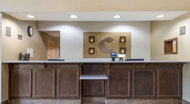 Comfort Inn, Rezervați Hotel Angola Indiana