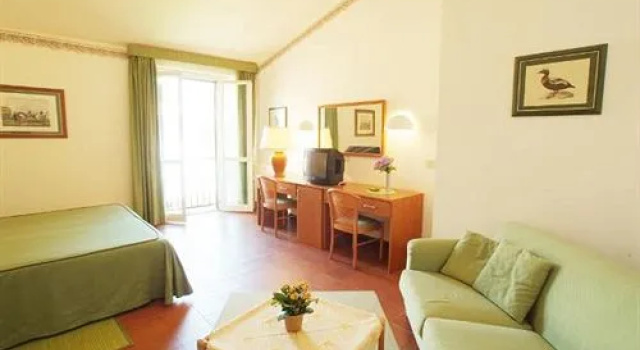 Golf Club Nazionale Resort, Забронировать Отель Сутри Тусция