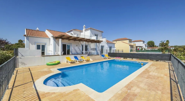 Villa Nina With 4 Bedrooms and 4 Bathrooms, Prenota Villa Cottage a Algarve, Cottage