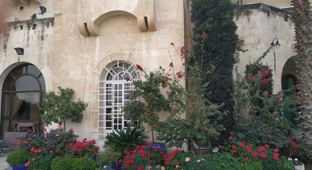 Scots House Hotel, Забронировать Отель Отели Иерусалима с парковкой, рядом с Улица Бен Иегуда, Парковка