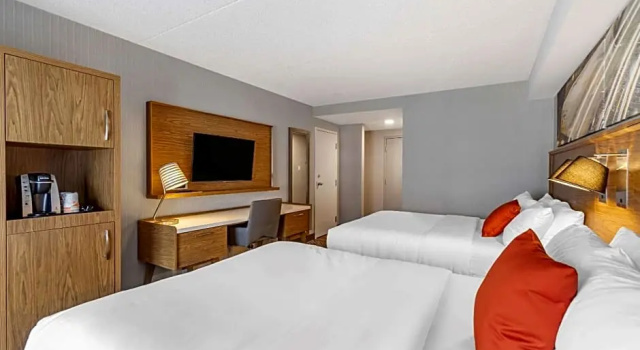 Номер Standard с видом на улицу Comfort Inn