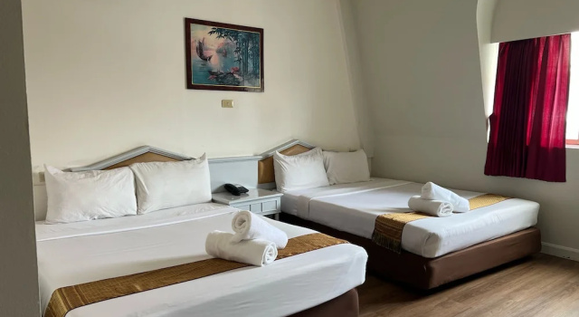 Семейный номер Standard Merlin Grand Hotel