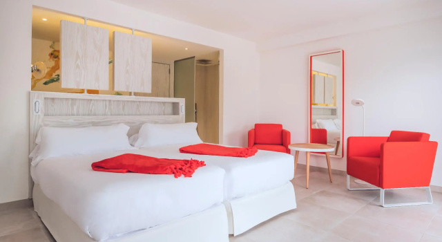 Двухместный номер Prestige Iberostar Waves Alcudia Park