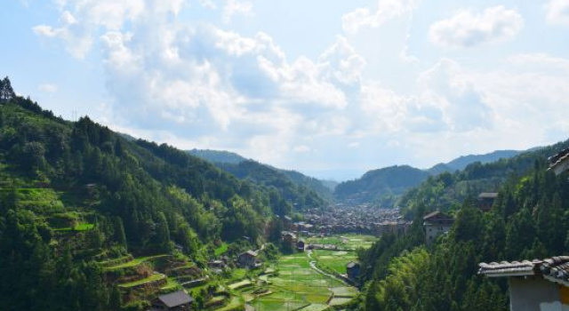 Yunxi Secretland • View the sunset of Dongzhai | Designer's best homestay (Zhaoxing Dongzhai Store), Забронировать Отель Отели Чжаосин с парковкой, Парковка