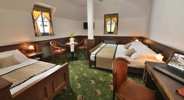 Трёхместный номер Superior Hotel Podhrad
