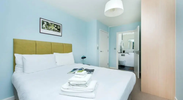 Stylish & Bright 3BR Apartment With Terrace