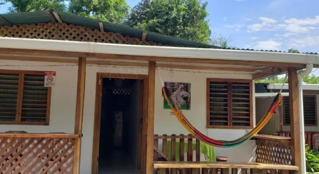 Hostal Cecilia, Забронировать Хостел Хостелы Лимона, Хостел