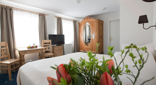 Hotel Freihof am Roland, Забронировать Отель Ведель земля Шлезвиг-Гольштейн
