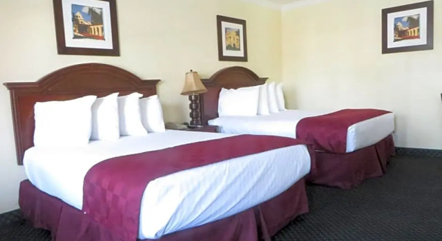 Люкс Best Inn & Suites
