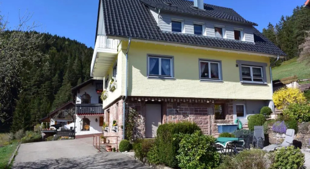 Ferienhaus Günter, Забронировать Отель Отели Landkreis Karlsruhe с парковкой, Парковка