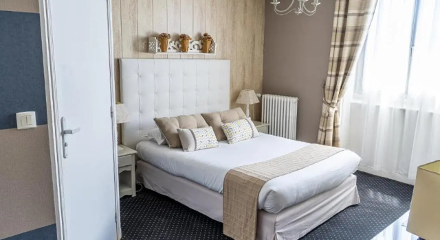 Номер Comfort Cit'Hotel Normandy Hotel Pornichet La Baule