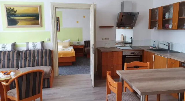 Hotel Peenebrücke, Забронировать Отель Лоббе Мёнхгут