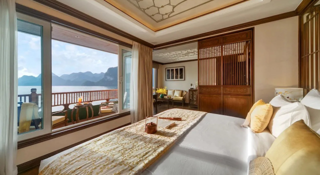 Двухместный люкс с балконом Heritage Line Ylang Cruise – Ha Long Bay & Lan Ha Bay