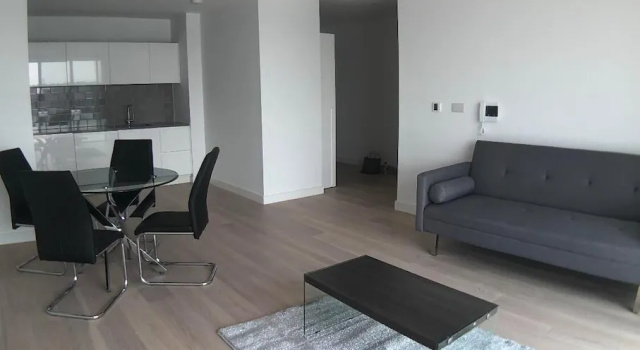 Stunning 2-bed Apartment in London, Забронировать Апартаменты/квартира Лондон Большой Лондон