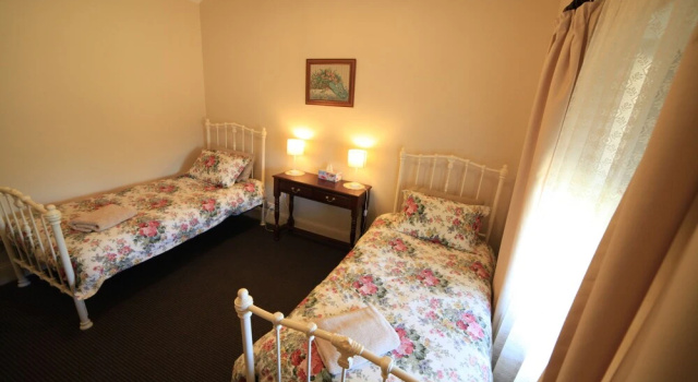 Коттедж с 3 комнатами с видом на сад Miss Mabel Cottage - Adults Only