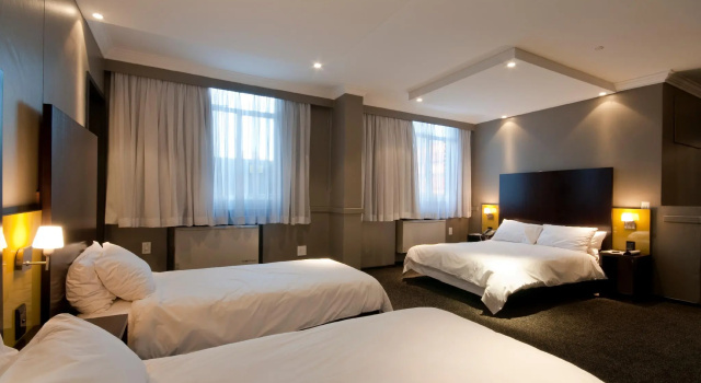 Люкс Manhattan Hotel
