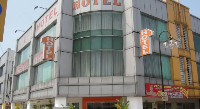 1 Hotel Kuchai Lama