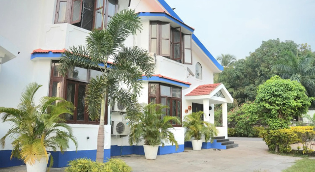 GR Stays - Arpora Duplex 3bhk Villa With Pool I Baga Beach 5 mins, Varaa Villa Arpora 