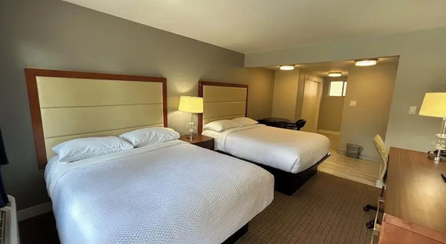 Hillside Inn, Забронировать Отель Отели Wine Country - Northern California с парковкой, Парковка