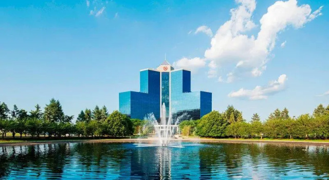 Номер Executive Sheraton Mahwah Hotel
