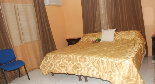 Двухместный номер Executive с балконом и с видом на сад Enchanted Villas and Guest House