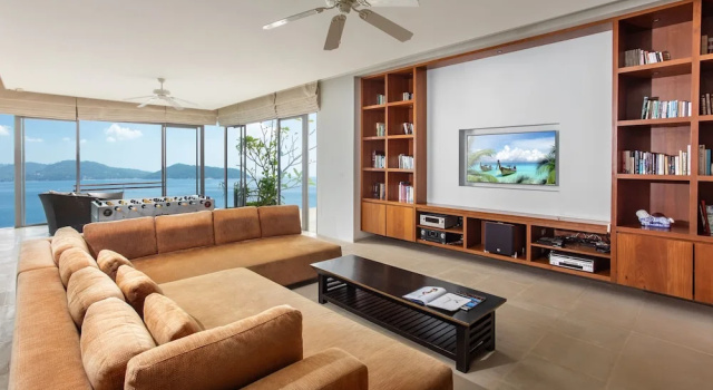 Villa Chelay - Luxury Waterfront Villa, Забронировать Вилла Отели Пхукета с парковкой, Парковка