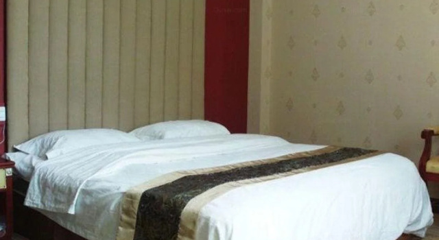 An e Courtyard Hotel Jiu Zhai Gou Branch, Rezerwuj Hotel Ngawa Chiny