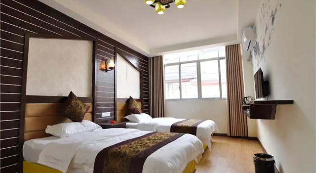 ZhanguaJiaJie Huluju Inn