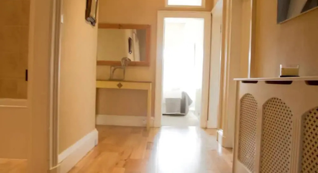 2 Bedroom City Centre Apartment Sleeps 4, Забронировать Апартаменты/квартира Апартаменты Эдинбурга, Апартаменты/квартира