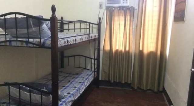 Explorers' Headquarters Inn, Забронировать Отель Карамон Camarines Sur, рядом с Пляж Gota
