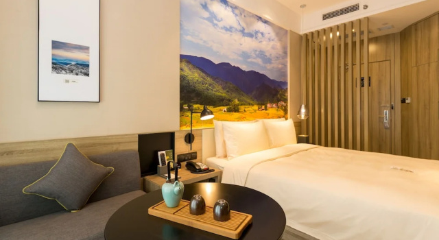 Семейный номер Standard Atour Hotel Hongyadong Riverside Chongqing
