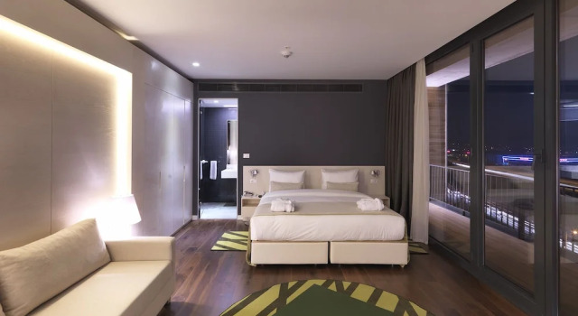 Полулюкс с балконом Workinn Hotel