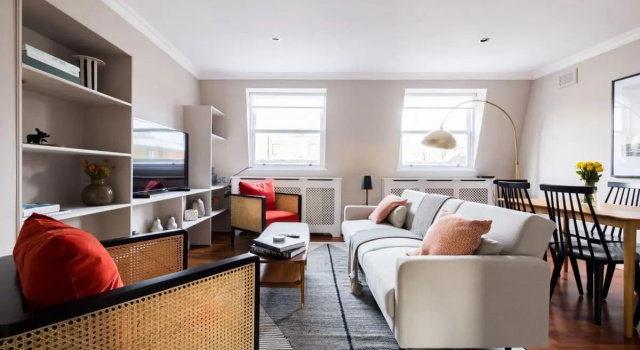 The Chelsea Corner - Stylish 2BDR with Rooftop Terrace, Забронировать Апартаменты/квартира Лондон Большой Лондон