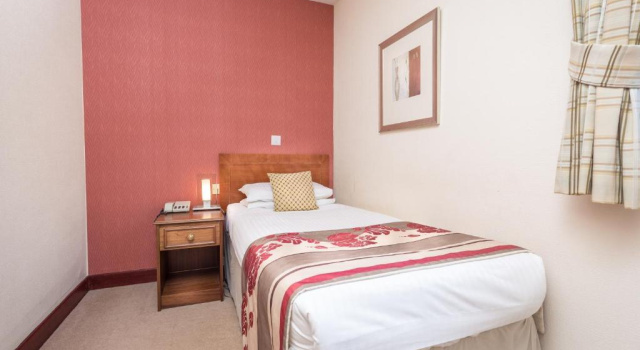 Одноместный номер Standard Craigmonie Hotel Inverness by Compass Hospitality