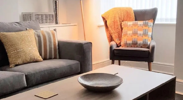 Townhouse @ Birches Head Road Stoke, Забронировать Отель «постель и завтрак» Недорогие отели Сток-он-Трента, рядом с City Central Library, недорогие